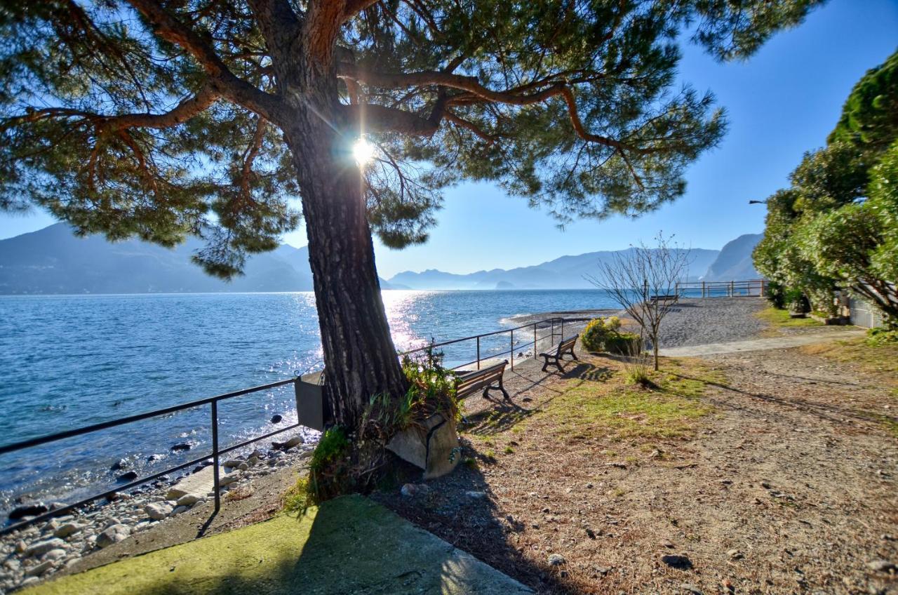 At The Lake Apartment Acquaseria Exterior photo